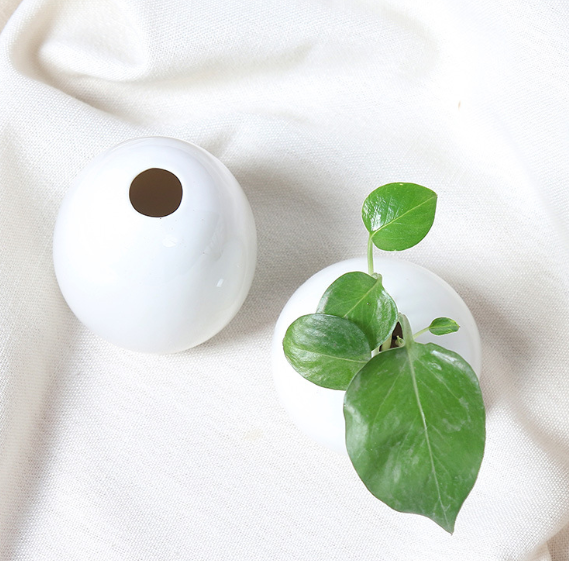 Andria Ceramic Vase (One Piece)